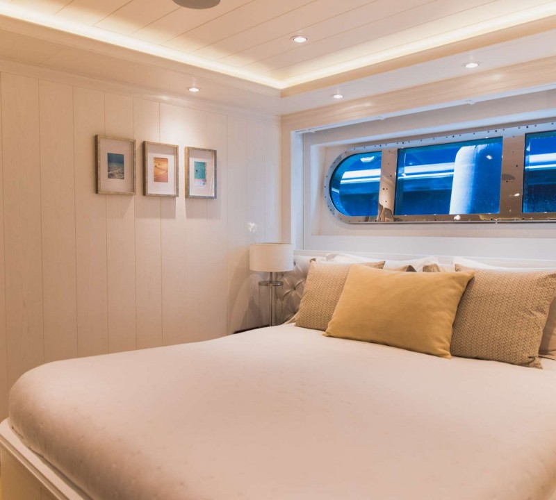 Double Cabin - Yellow
