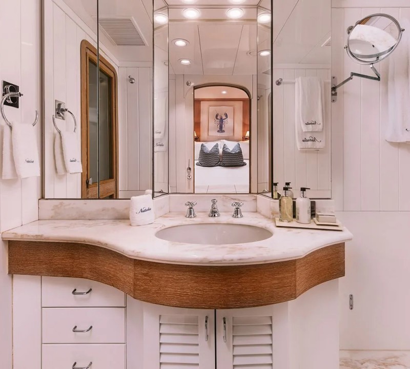 Double Guest Suite Bathroom +
