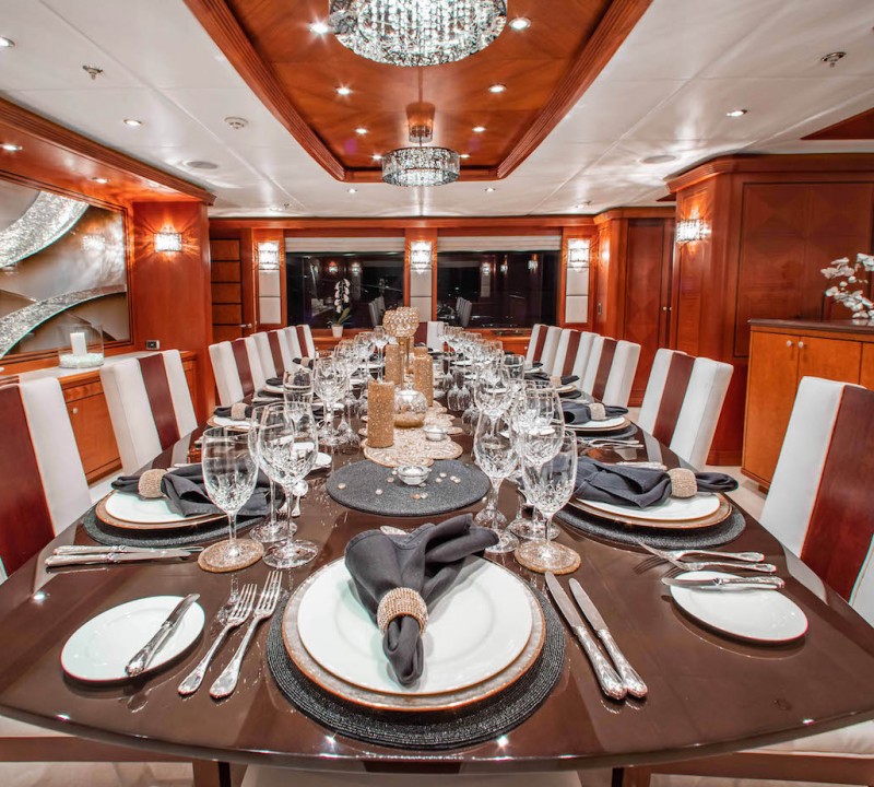 Elegant Dining Set Up