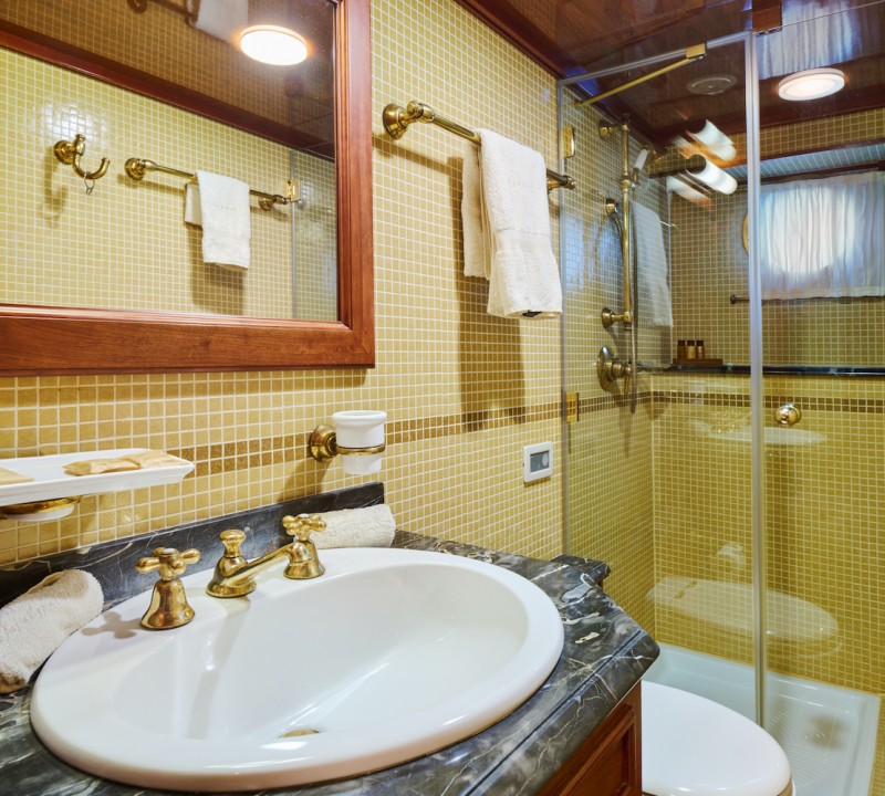 En Suite Bathroom Detail