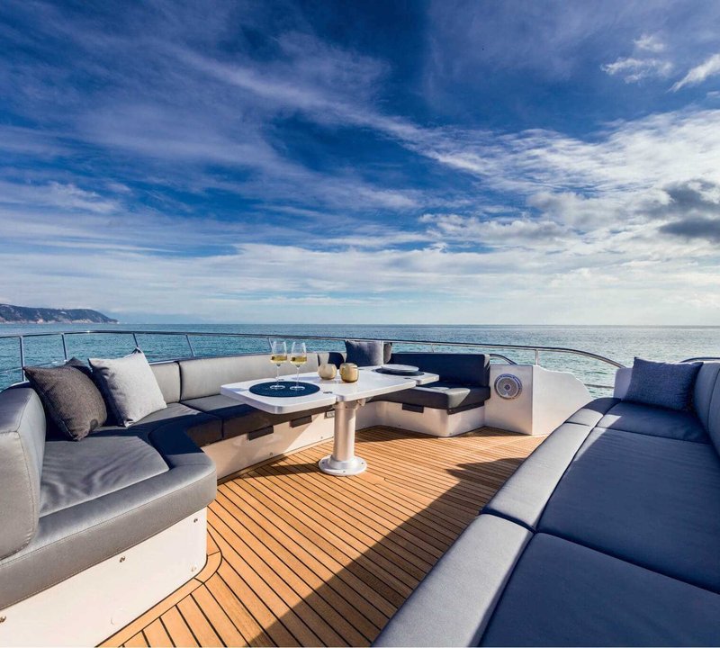 Flybridge Seating