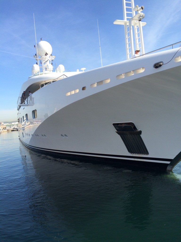 Hull Close-up
