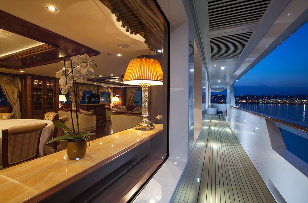 Side deck