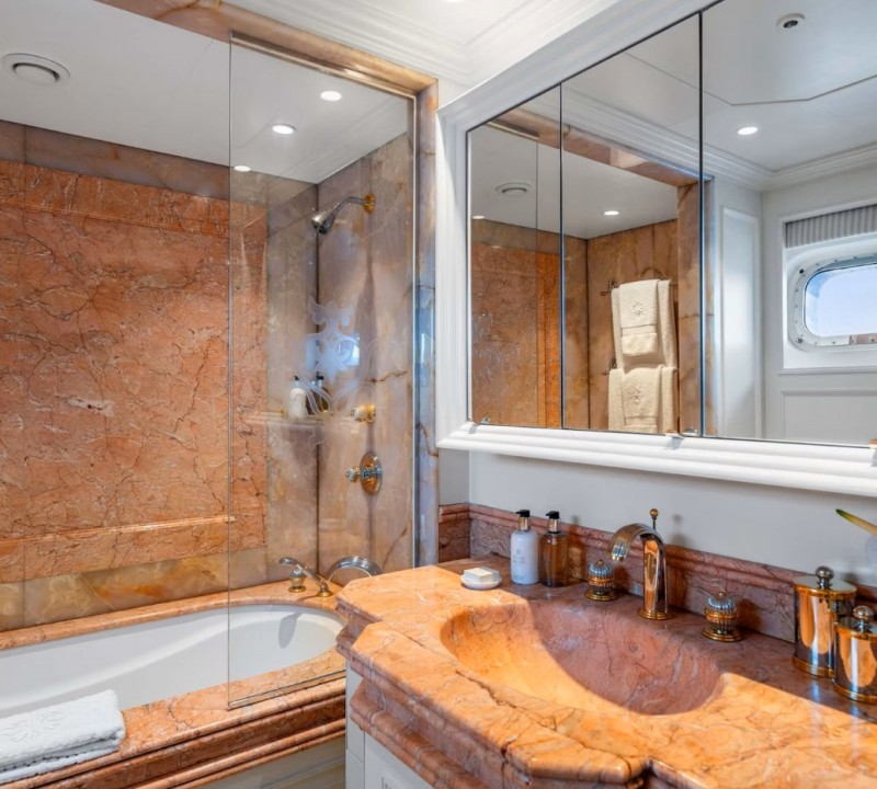 Interior Lower Deck Guest Ensuite Starboard
