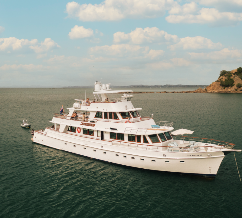 Luxury Motor Yacht SEA BREEZE III