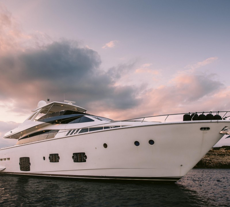 Luxury Yacht D&D