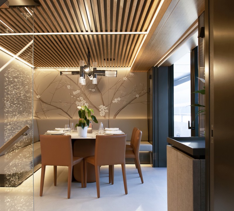 Main Deck Dining