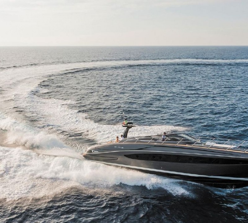 Motor Yacht LARGO