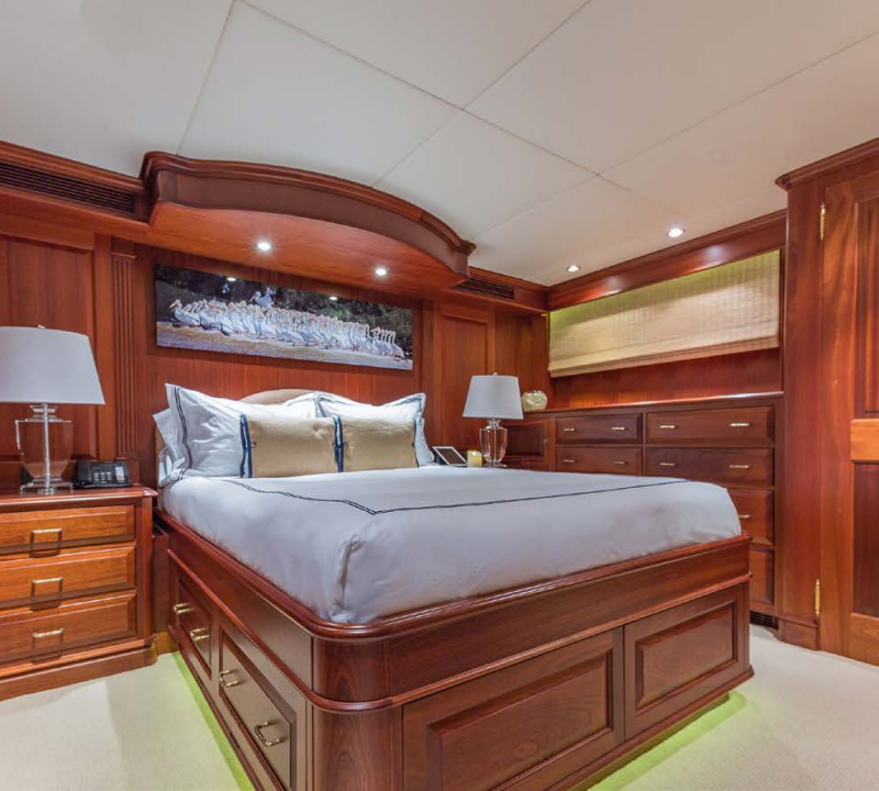 Queen Bed Guest Stateroom