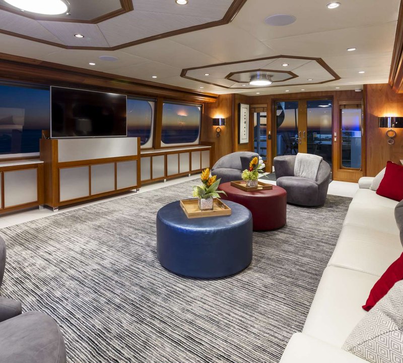 Saloon With Seating