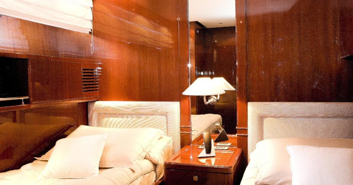 Guest cabin