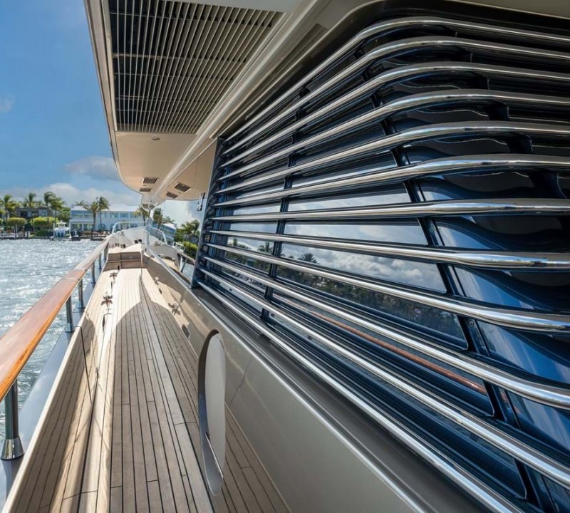 Side Deck