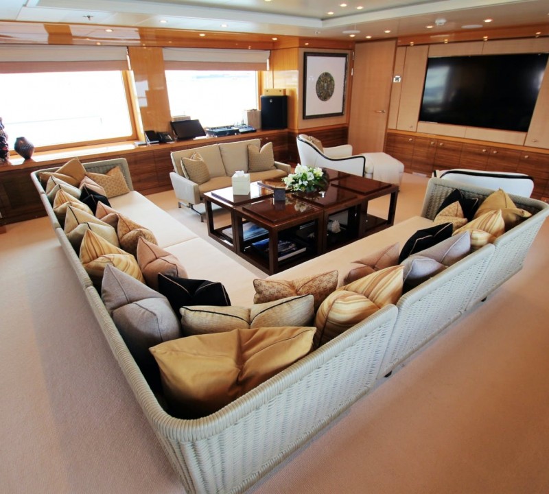 Sky Lounge With Tv
