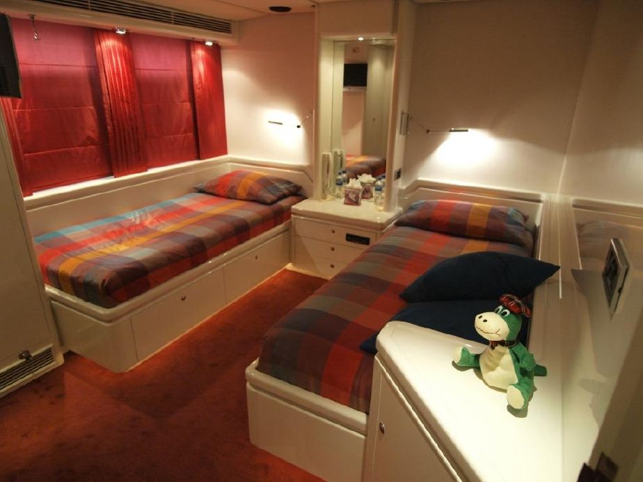 Spacious Twin Cabin