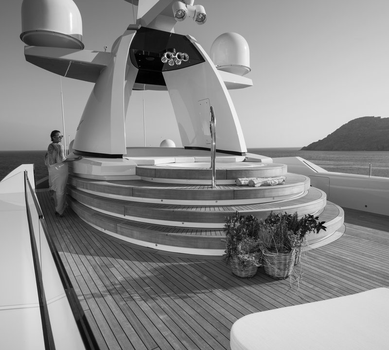 Sun Deck With Jacuzzi And Sun Pads Black And White