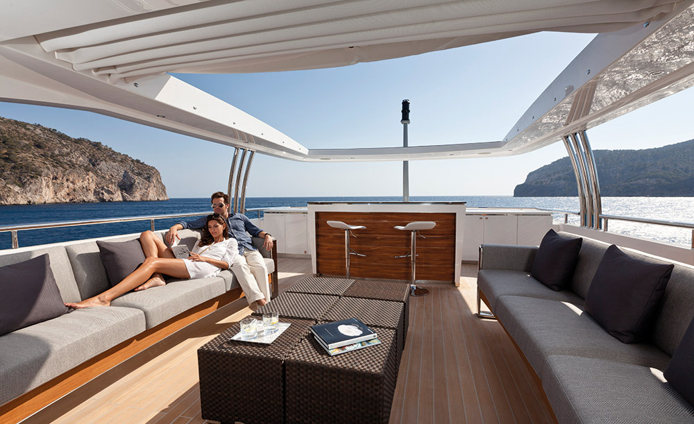 Sundeck And Bar