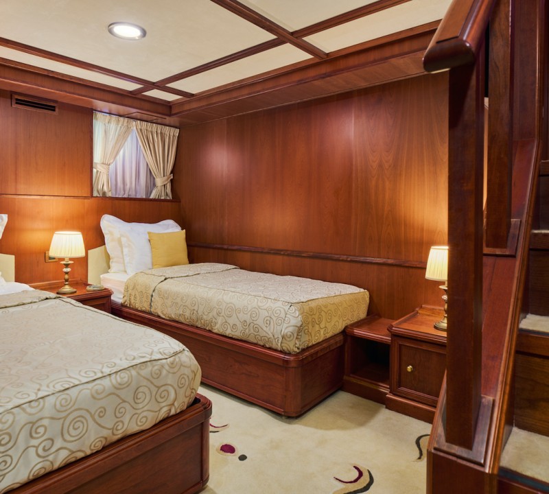 Twin Cabin