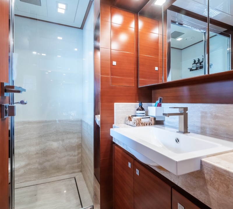 Twin Cabin Ensuite