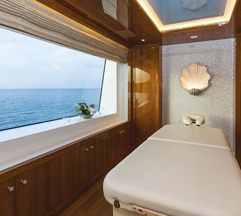 Upper Deck Massage