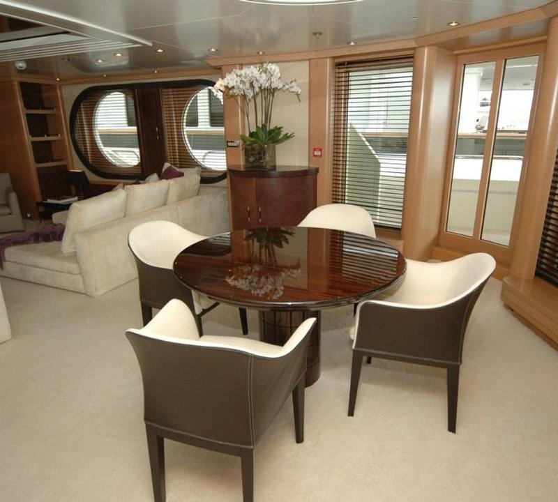 Upper deck salon