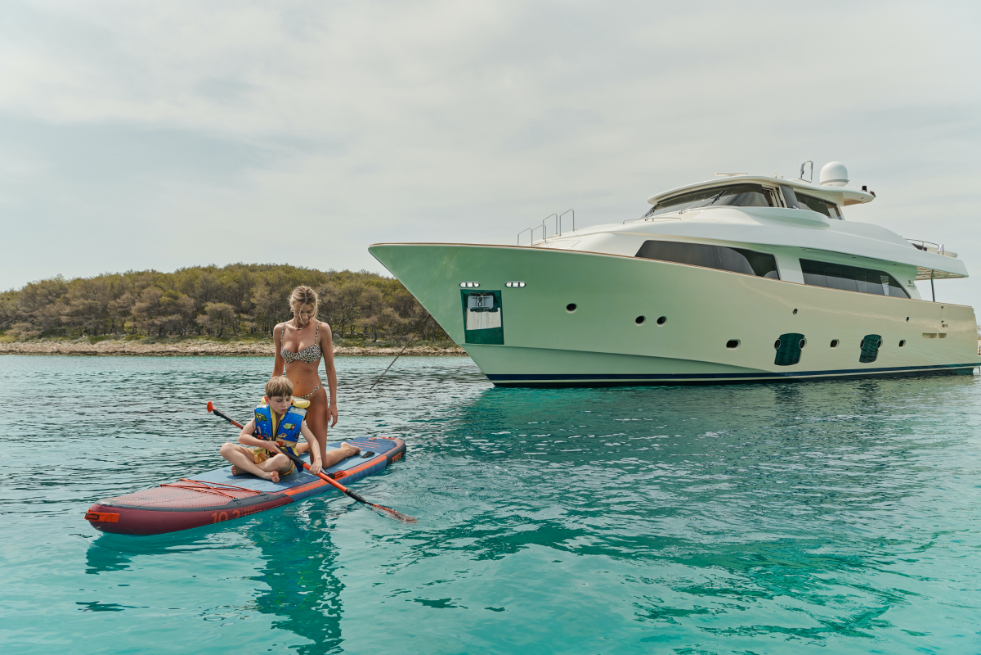Yacht Friend's Boat